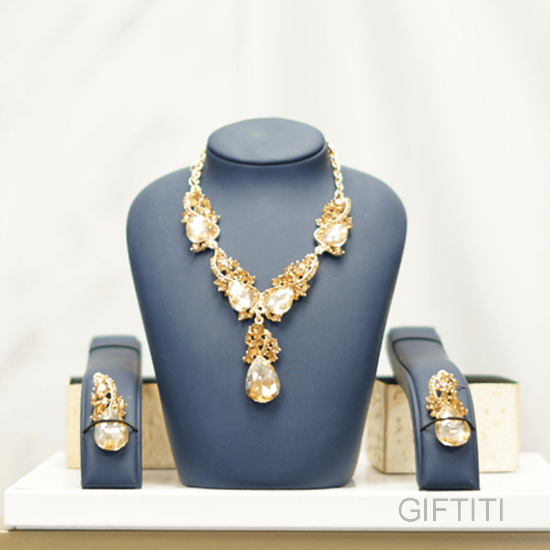 Picture of Luxury Rhinestone Statement Necklace For Woman